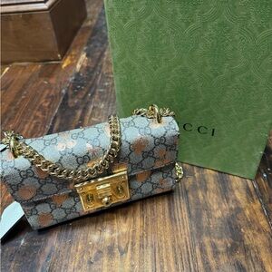 Gucci supreme strawberry cherry padlock shoulder purse gold